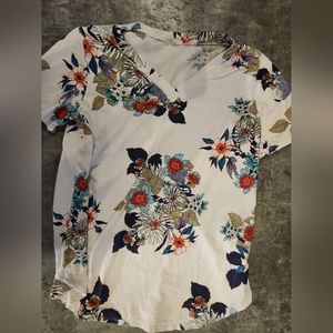 Lake Flower - White Tee - S (Mindy Mea’s Market)